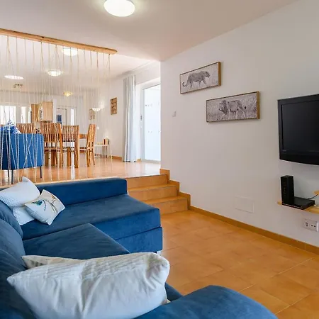 Casa Benita, Relax Y Tranquilidad Junto A Playas De Papagayo * Playa Blanca (Lanzarote)