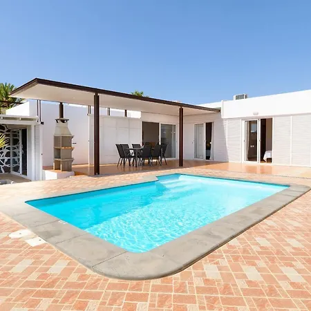 Casa Benita, Relax Y Tranquilidad Junto A Playas De Papagayo * Playa Blanca (Lanzarote)